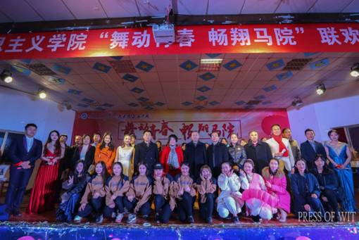 A9A1AA5F3FCD5F15277DD53D51E_8E77C9D0_8B23