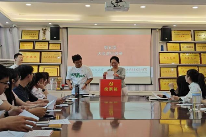 0796CE9637ACBB1D28F7AC9B889_B1CF6908_1382B8