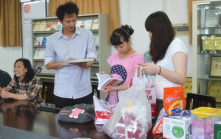 8995198BD889E719D8B7DD44339_04860299_4D448.jpg?e=