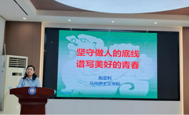 EE0B6D0B5CE8C39ED1F7A476690_5D3594BB_E80C0