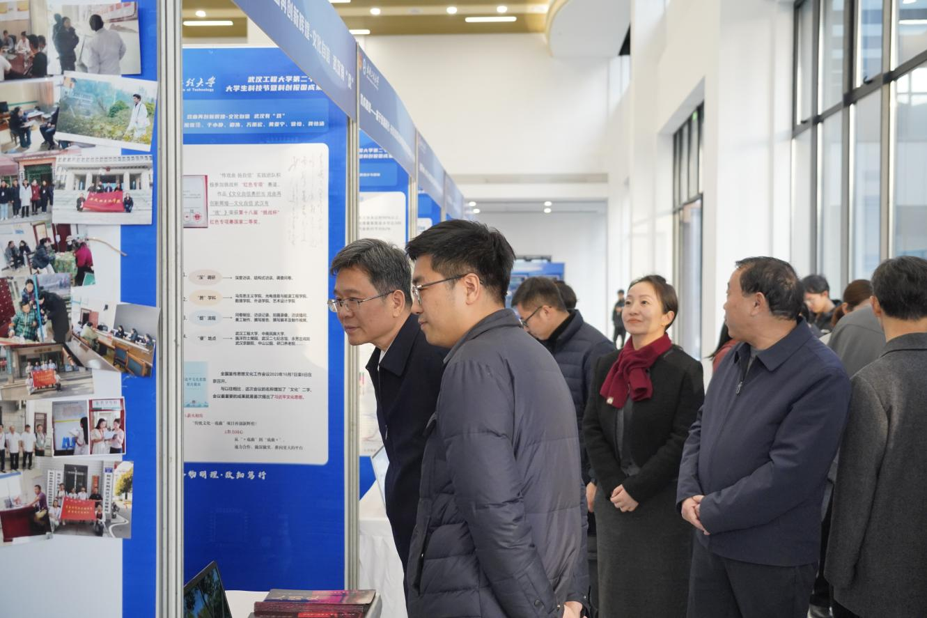 0CEE69AF073376B3A0600F564D0_73D5C23E_101992