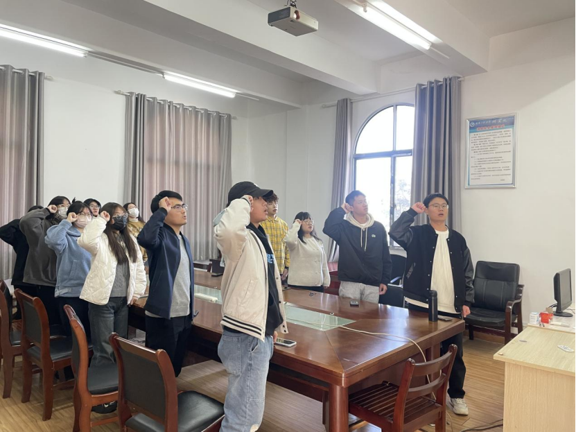 E5C0BE6A4AD7B3ACF6CA0261B7D_56117610_1FA912