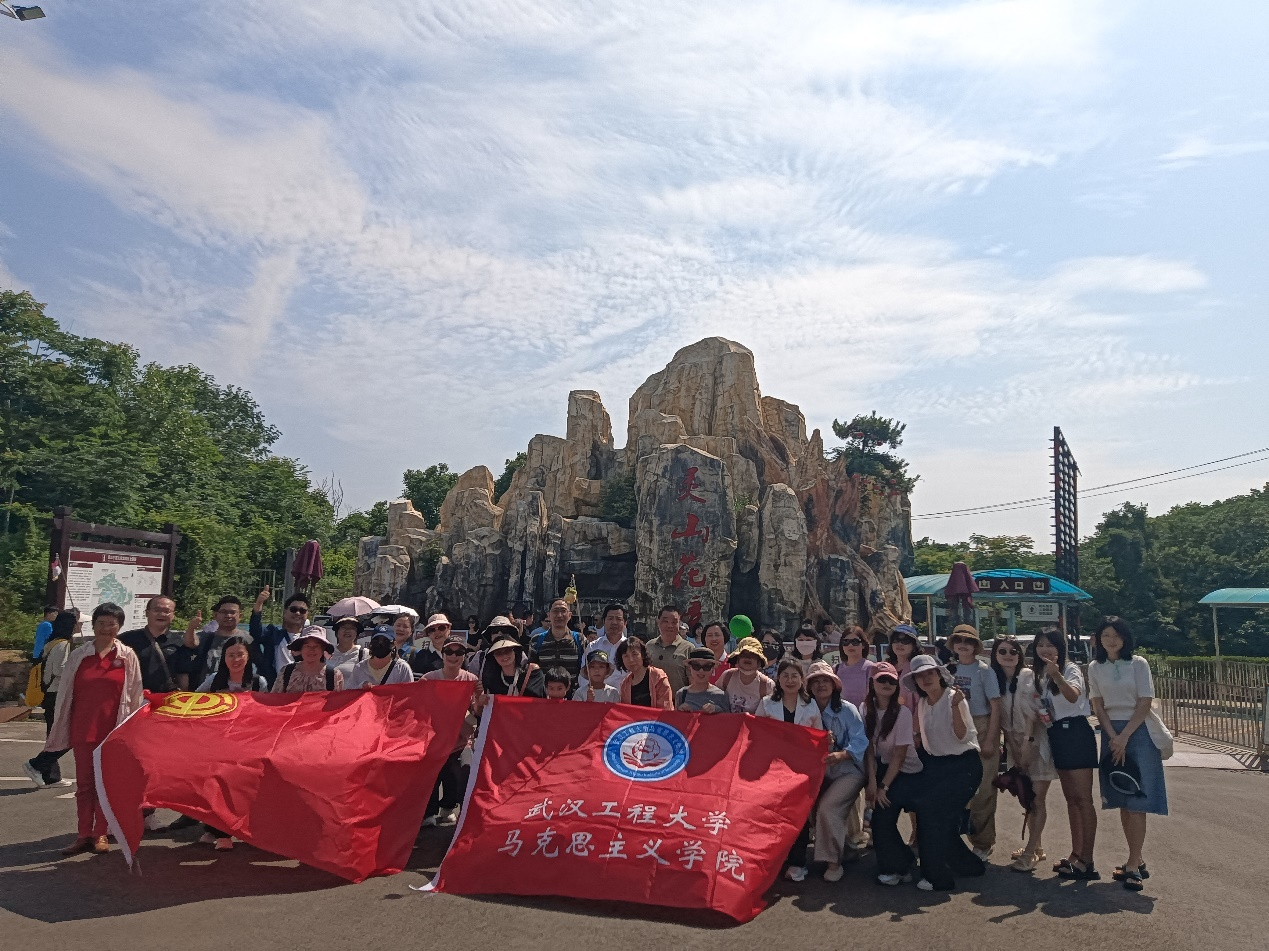 A1C856B949FCF5E6DBD729BF667_B01A303E_1AD7D3