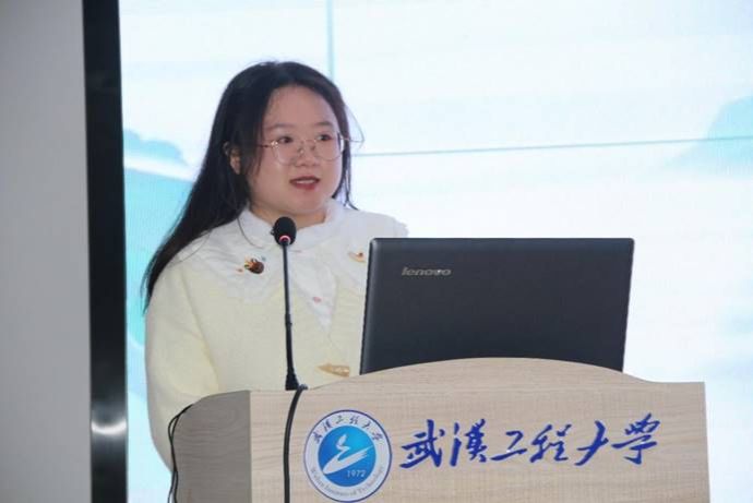 1B1CF89885652A0C9FBBCEBBAC7_F3396913_6C0C