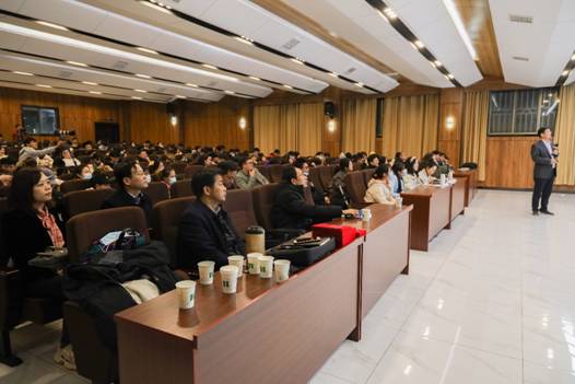 3E1FDB44B9F936062DEDF93CF80_F9330104_70E1